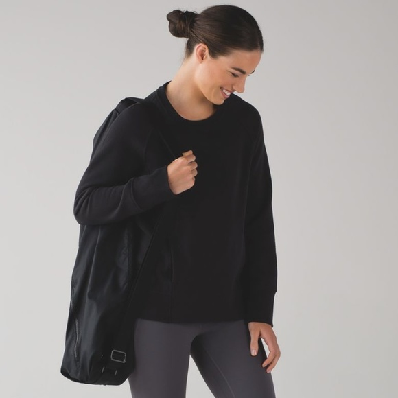 lululemon athletica Sweaters - Lululemon Back To It Pullover Crew Black